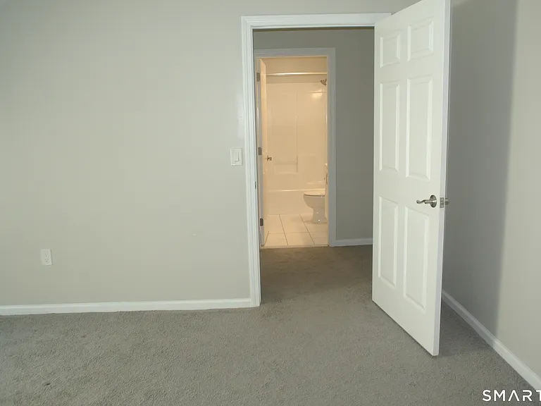 670 Boston Post Rd #12 — Photo 10