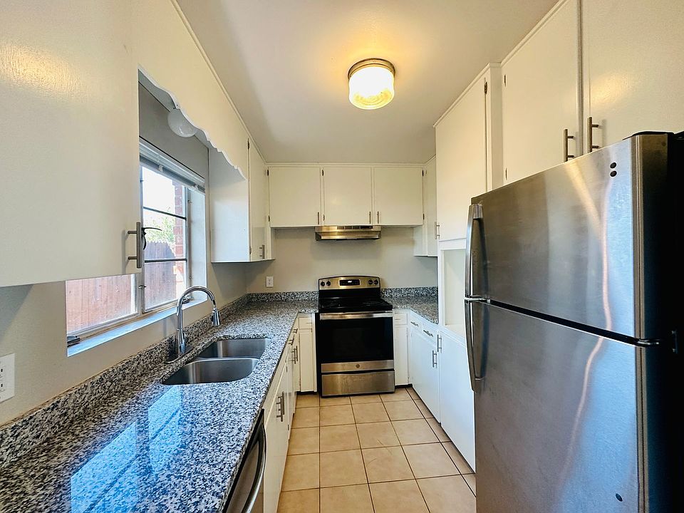 1st image of 2701 E Copper St #2703-A
