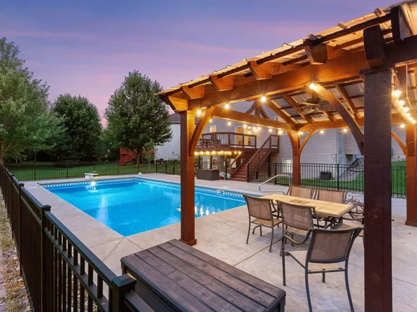 6174 Hearthstone Ave S, Cottage Grove, MN 55016