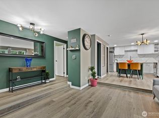 12716 NE 120th Street #H-7, Kirkland, WA