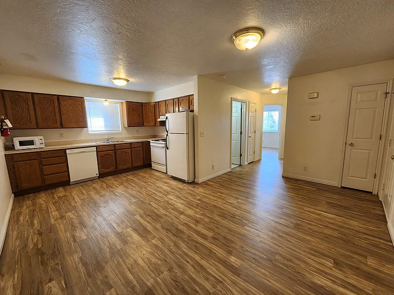 163 Center St Apt 112 - 2_03312025