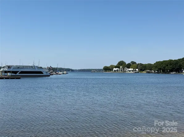 18716 Nautical Dr APT 3, Cornelius, NC 28031