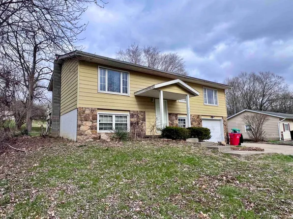 240 & 242 W Main St, Ellettsville, IN 47429