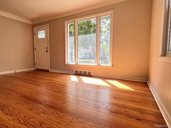 3rd image of 231 Walper Ave
