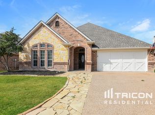128 Castle Pines Dr, Willow Park, TX 76008