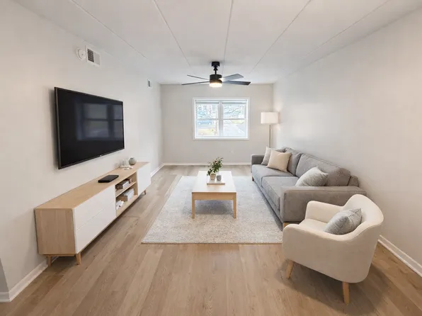 Glenlock South, 2040 University Ave #201, Morgantown, WV 26505