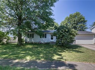 116 Woodcock Dr, Girard, PA 16417