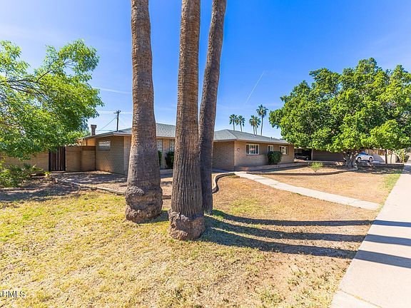 2nd image of 223 E CONCORDA Drive