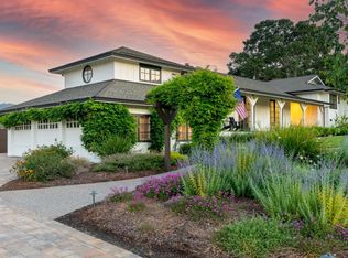 26000 Paseo De Los Robles, Salinas, CA 93908