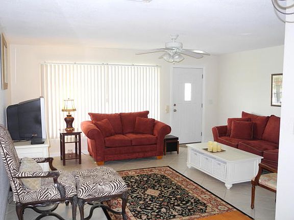 5th image of 128 Leisureville Blvd