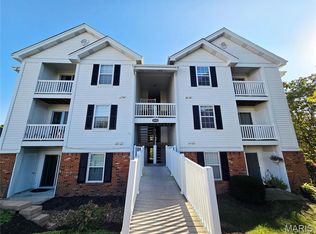 16566 Victoria Crossing Dr UNIT C, Grover, MO 63040