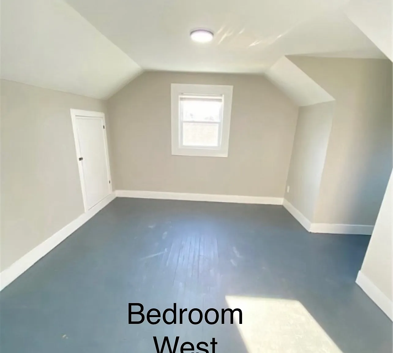 Studio, 650 sqft, $990 — Photo 4