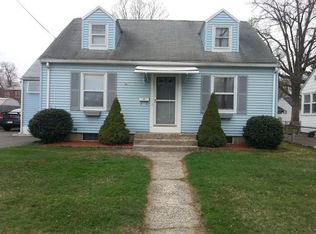 182 Windemere St, Springfield, MA 01104