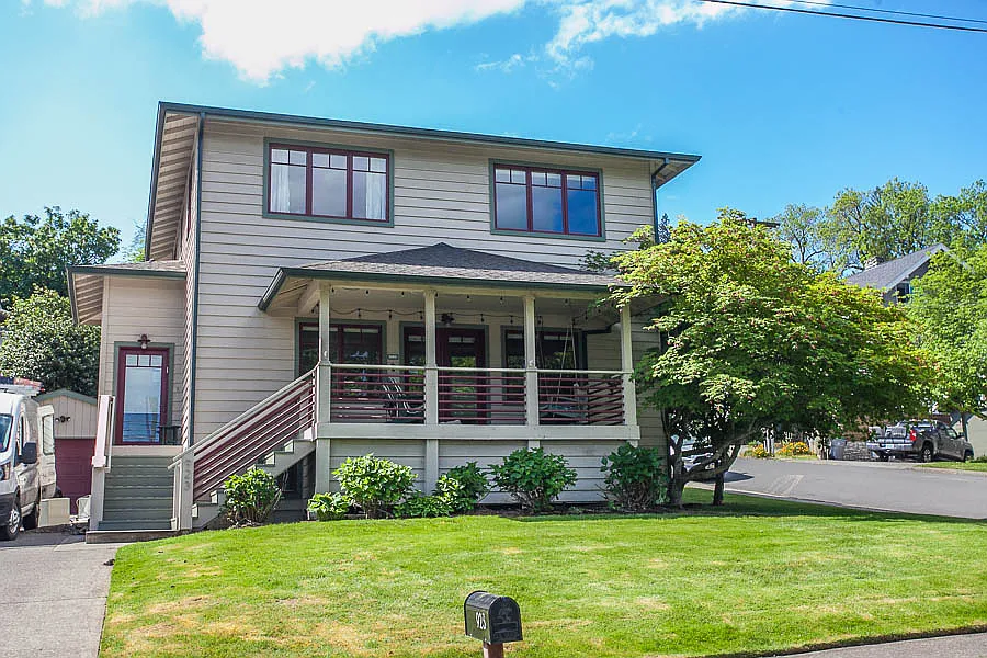 923 Cascade Ave