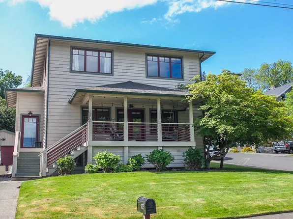 923 Cascade Ave, Hood River, OR 97031