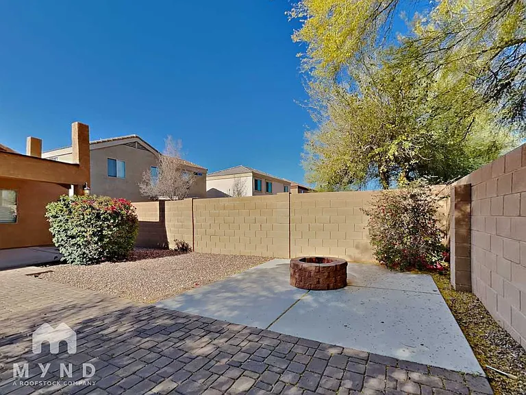 12418 W Valentine Ave — Photo 19