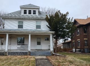 1301 Locust St, Sterling, IL 61081