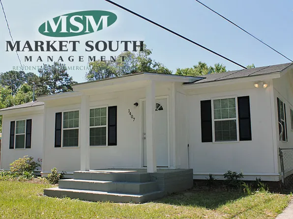 1407 Hendry Ave, Savannah, GA 31406