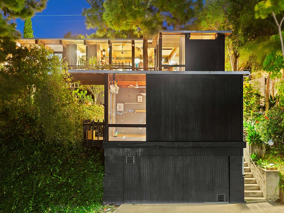 1st image of 4432 Beverly Dr