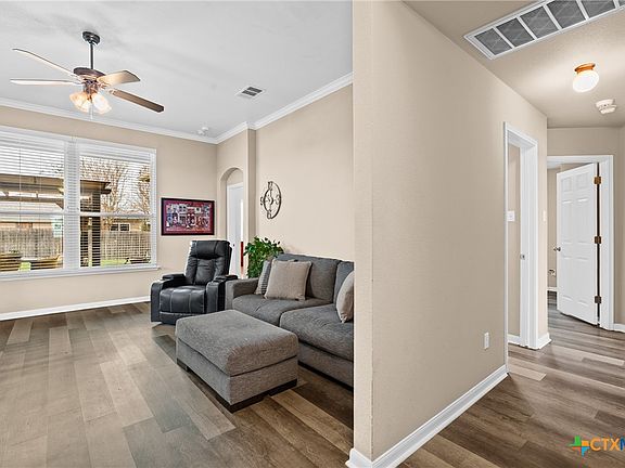 2nd image of 5932 Alexandria Dr