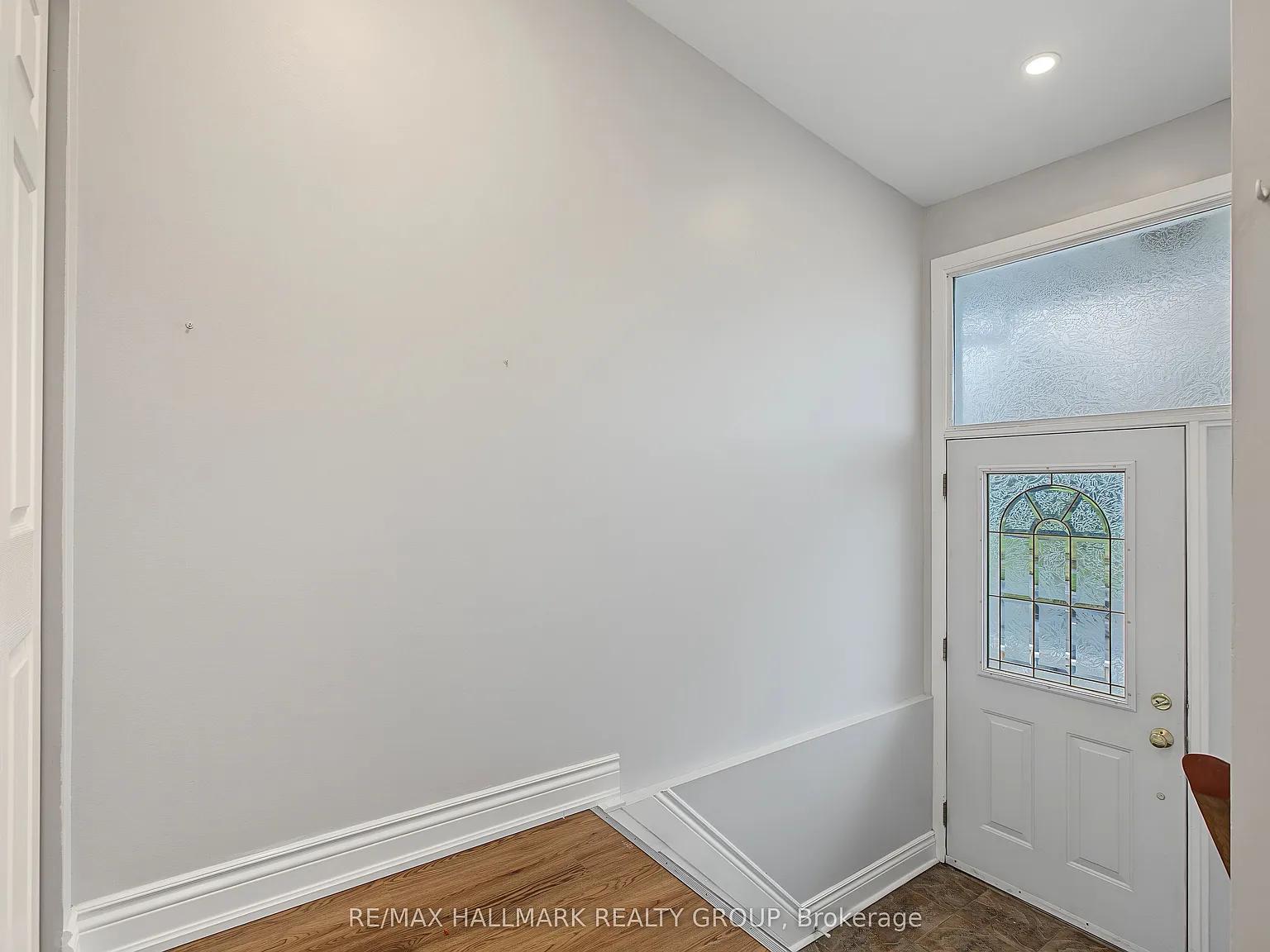 3 bed, $2,480 — Photo 3