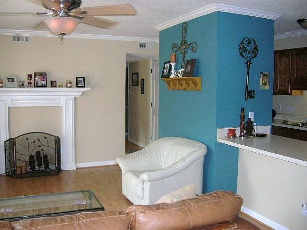 Living Room/Den Area