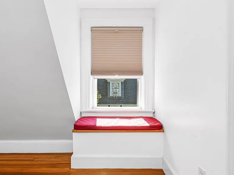 58 Forest St — Photo 22