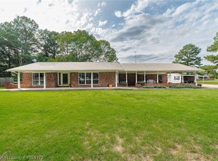 903 Faye Ave, Pocola, OK 74902