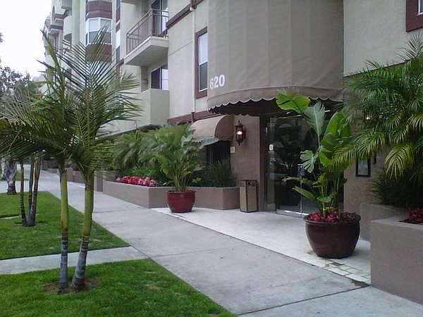1st image of 620 S Gramercy Pl APT 336