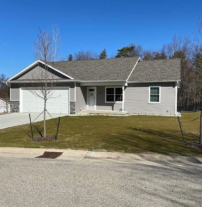 1st image of 727 Glen Oak Dr