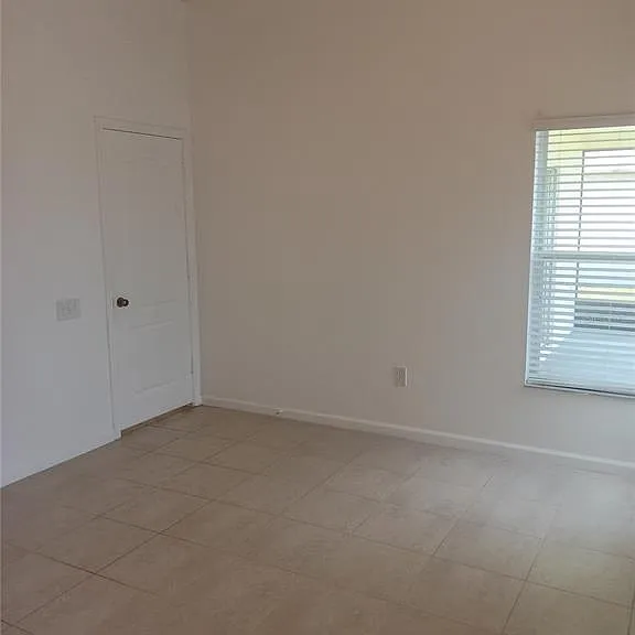 7733 Outerbridge St — Photo 10