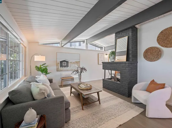 7810 Sanford St, Oakland, CA 94605