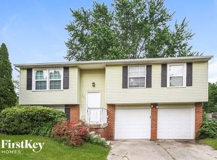 323 Fenster Dr, Indianapolis, IN