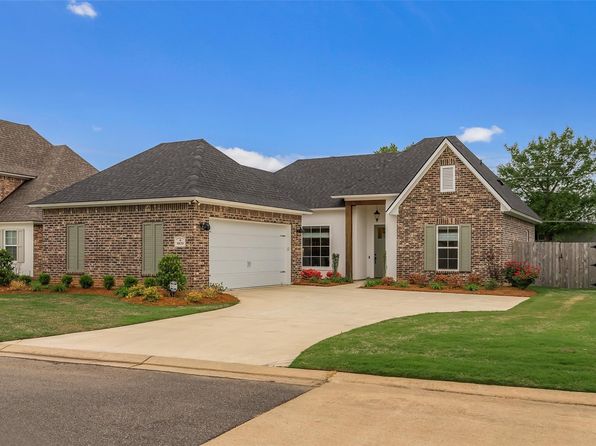 8820 Beau Chene Dr