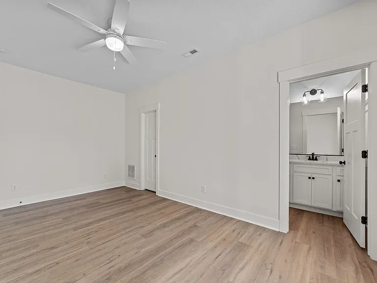 2334 Pleasure House Rd #B — Photo 30