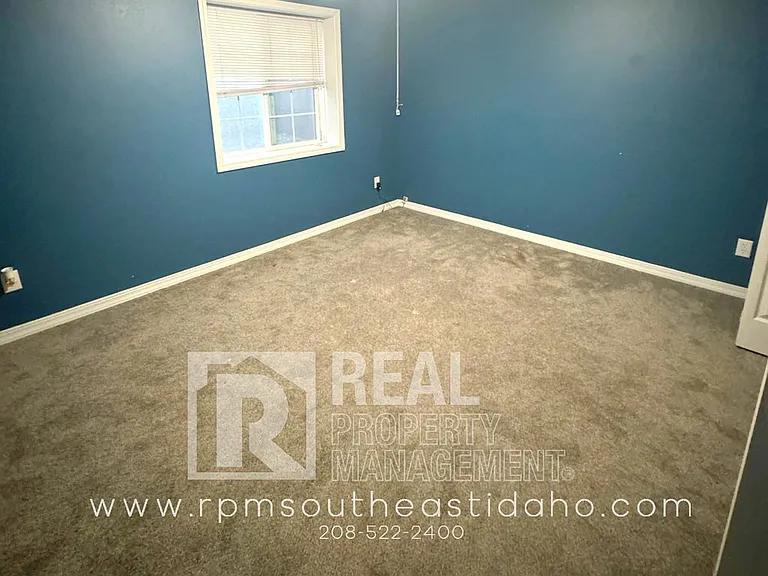149 Leesburg Ln — Photo 17