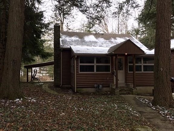 2nd image of 9 Hemlock Rd
