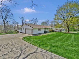 4330 E Wallings Rd, Broadview Heights, OH 44147