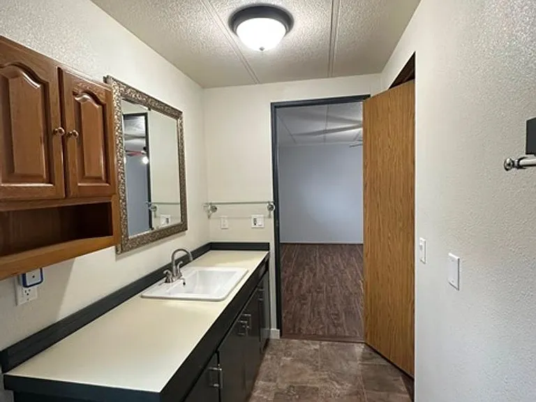 2346 Frontage Rd — Photo 14