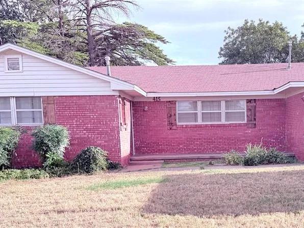 415 E Chestnut St, Hollis, OK 73550