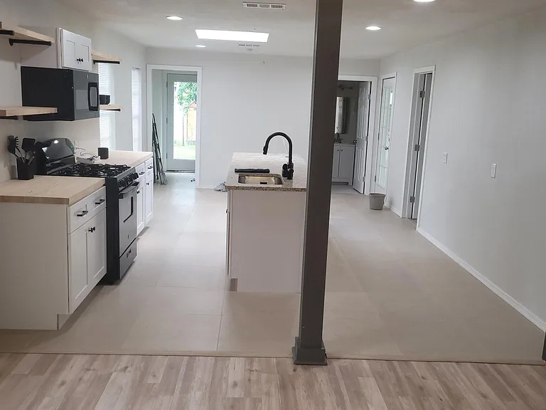 2906 Christian Dr — Photo 4