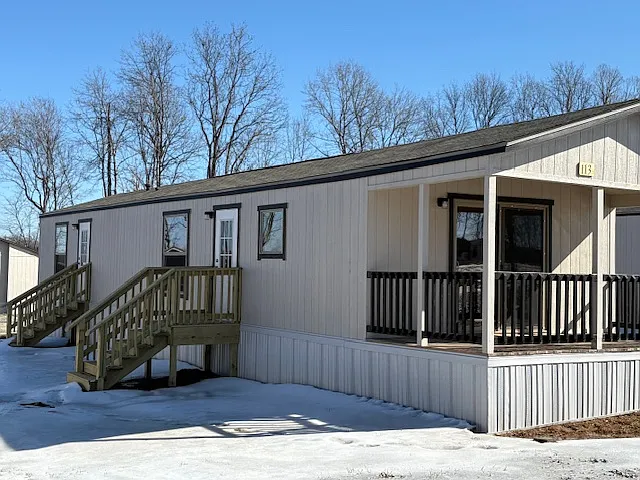 2 bed, 624 sqft, $1,100 — Photo 2
