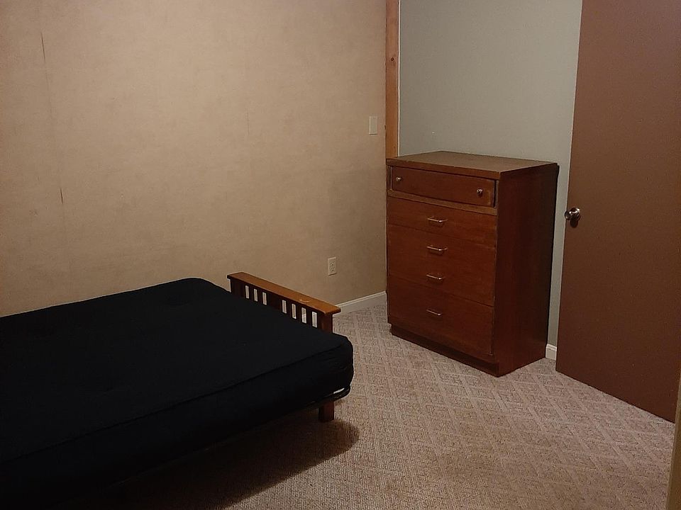 2nd image of 4 Gilbert Dr