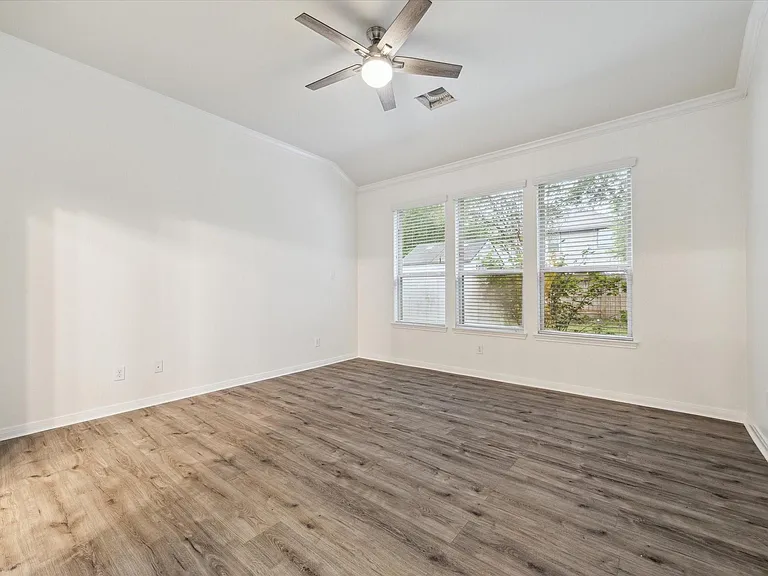 6430 Burgess Heights Ln — Photo 11