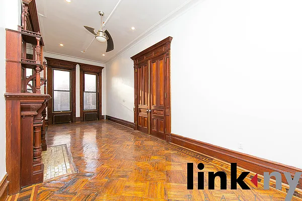Rented by Link NY Realty | media 63