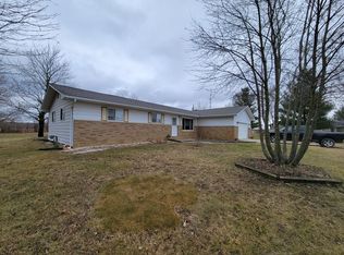 1795 Lonsberry Dr, Lapeer, MI 48446