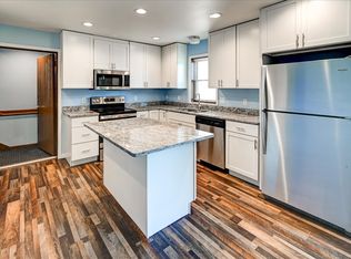 275 Broadway Dr #229, Sun Prairie, WI 53590