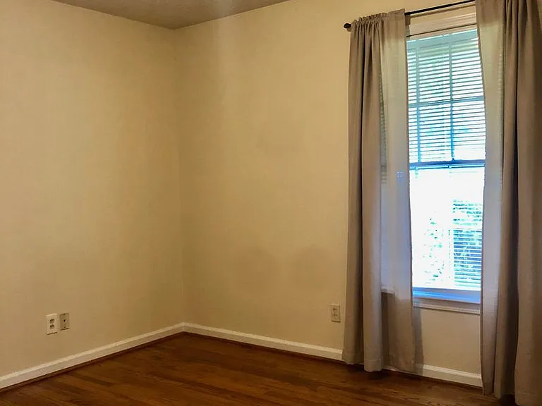 4578 Oakland Ter SW — Photo 10