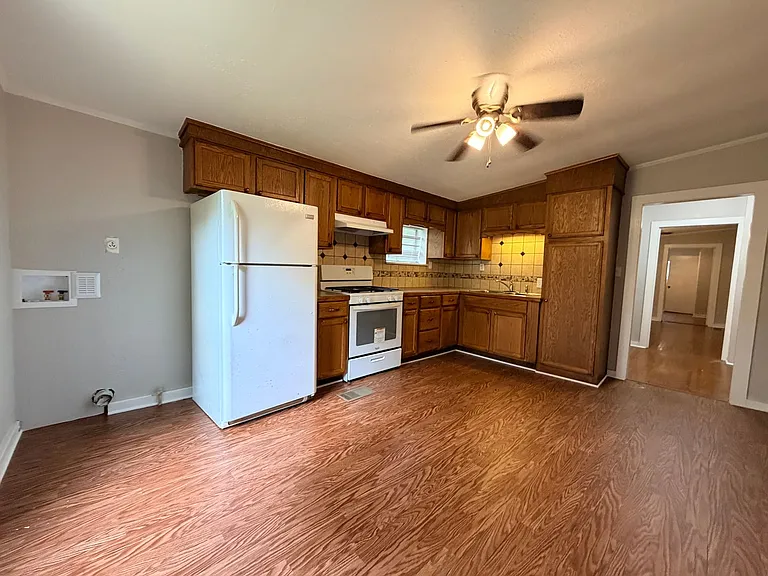 3107 Alameda Dr — Photo 7