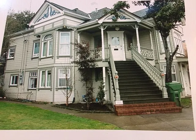 5th St